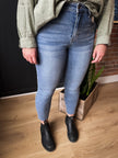 Hi-Waisted Relaxed Fit Jeans